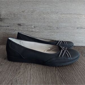 Baretraps Pralie Black Flat Slip On Shoes Size 10W